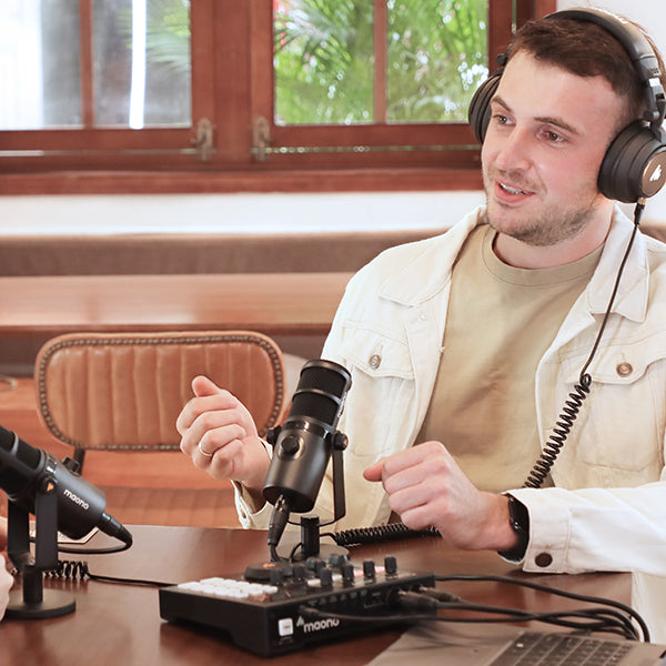podcast dynamic microphone