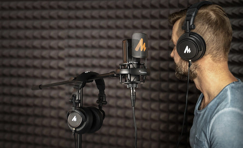 maono PM500T XLR recording microphone.jpg__PID:5f68a3fa-85b8-4dc5-86fe-83619e16e645